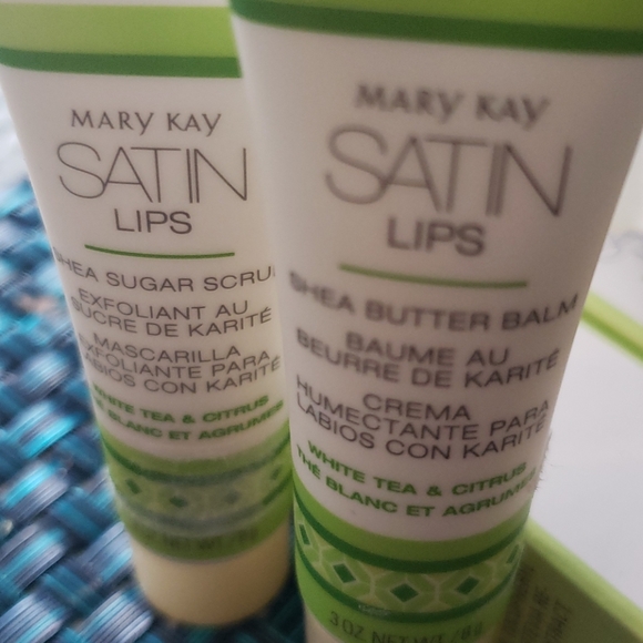 Mary Kay Satin Lips Set Scrub Balm Shae Butter - Picture 5 of 5